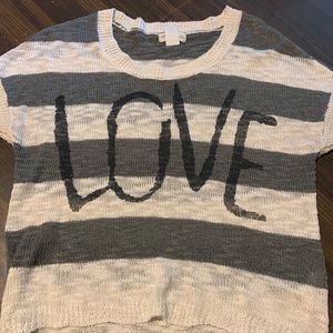 Short sleeve love top